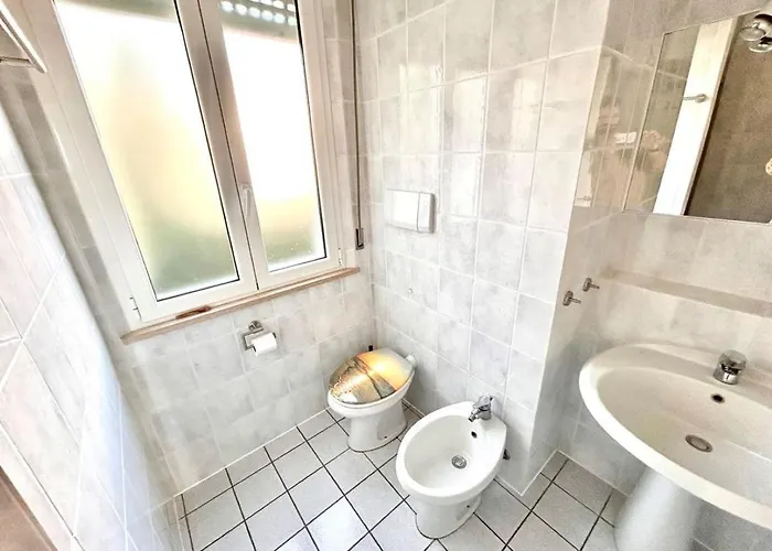 Edith - Stupenda Con Terrazzo Vista Mare E Inclusa