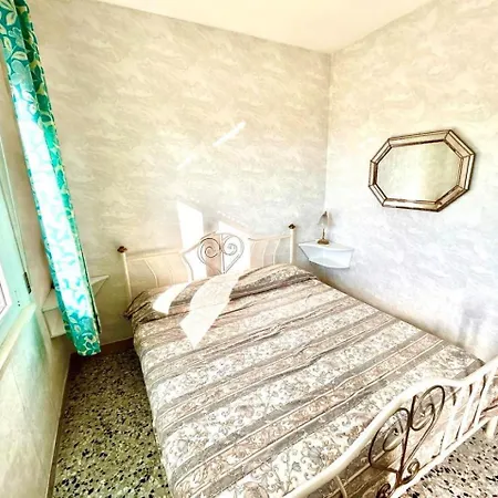 Edith - Stupenda Con Terrazzo Vista Mare E Inclusa * נומאנה