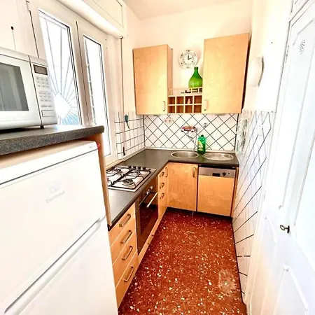 Edith - Stupenda Con Terrazzo Vista Mare E Inclusa